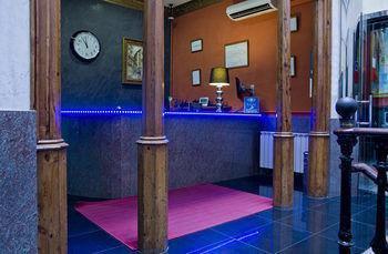 Gjestgiverier Paris Barcelona